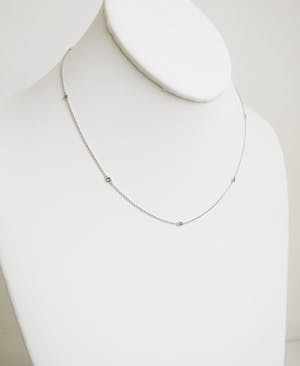 0.31ct Emerald Necklace kopen? Bied vanaf 190!