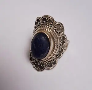 Buy nieuwe Handgemaakte  zilveren ring met blauwe lapis lazuli? Bid from 50!