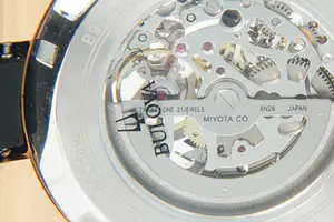 36 - Robuust Bulova 98A177 Skeleton automatisch polshorloge met siliconen band kopen? Bied vanaf 120!