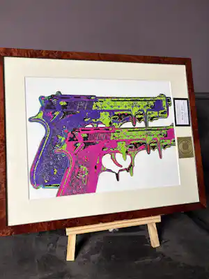Death NYC - Guns kaufen? Bieten Sie von 100!