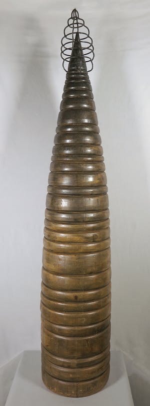 Aart Huizer - Hout en metaal, Kegel II (Groot) kopen? Bied vanaf 1!