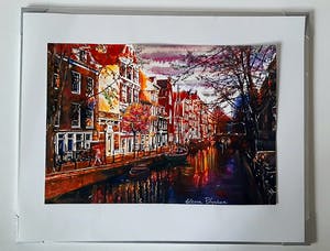 Elena Polyakova - Een gracht in Amsterdam kopen? Bied vanaf 65!