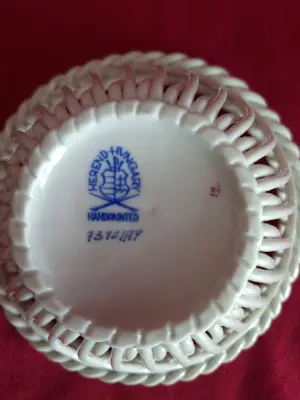 Porseleinfabriek Herend - Handgemaakt gevlochten mandje, porselein kopen? Bied vanaf 35!