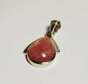 Nieuwe zilveren hanger met red stone Jaspis kopen? Bied vanaf 55!