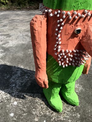 Peter Bastiaanssen - Groene Houten Kabouter Beeld kopen? Bied vanaf 1!