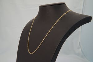 2293a - Chic 14 karaats geel-gouden zg. "Scroll" ketting -karabijnslot -gekeurd kopen? Bied vanaf 190!