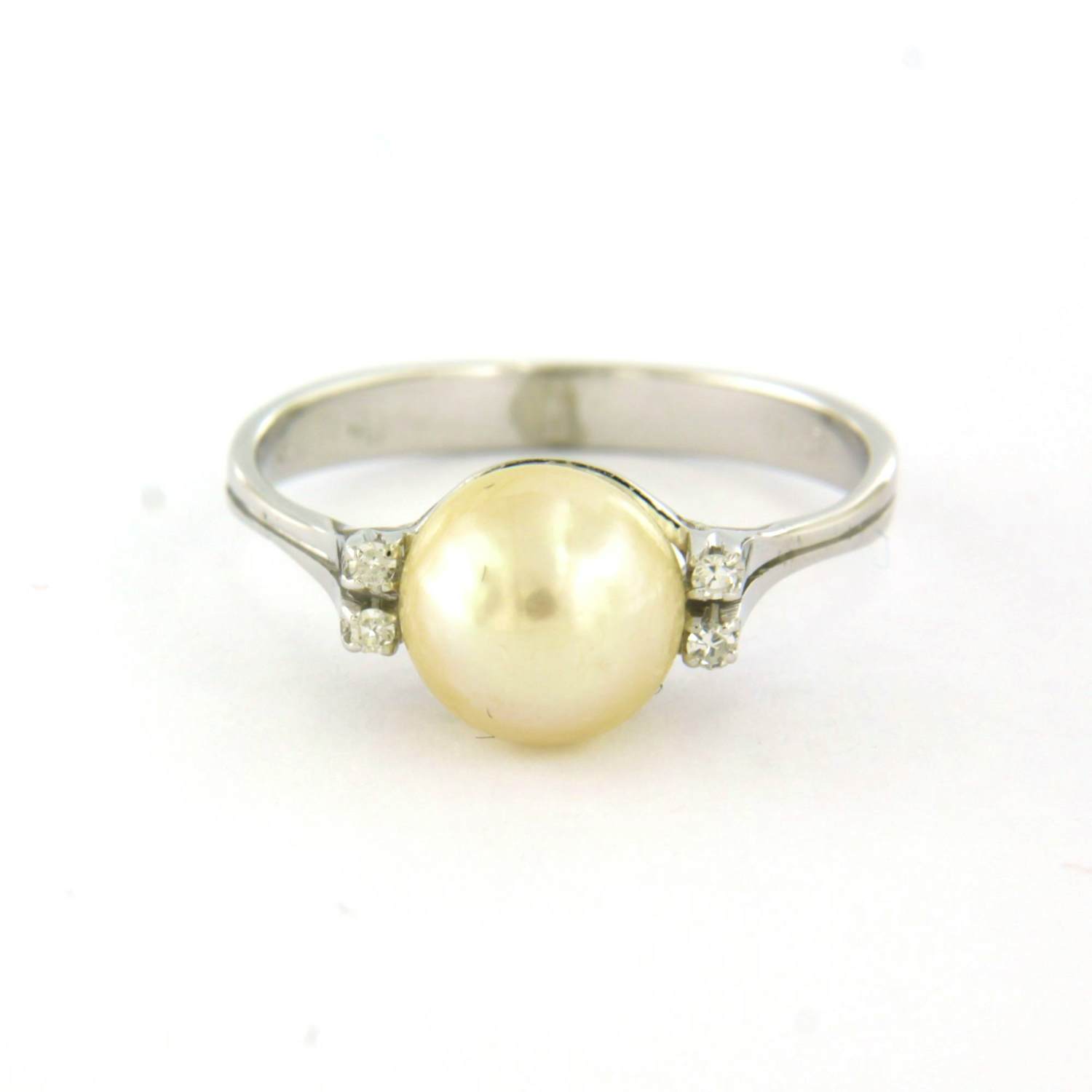 18k wit gouden ring bezet met parel en single cut geslepen diamant tot. 0.02ct kopen? Bied vanaf 240!