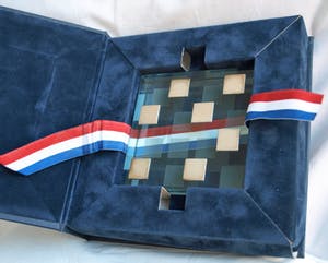 Koninklijke Van Kempen & Begeer - Zilver in floatglas , “Perspectief” – ontwerp: Hein Antheunis, 1997 kopen? Bied vanaf 1!