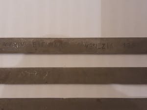 Carel Visser - zonder titel (ijzeren object, multiple) kopen? Bied vanaf 120!