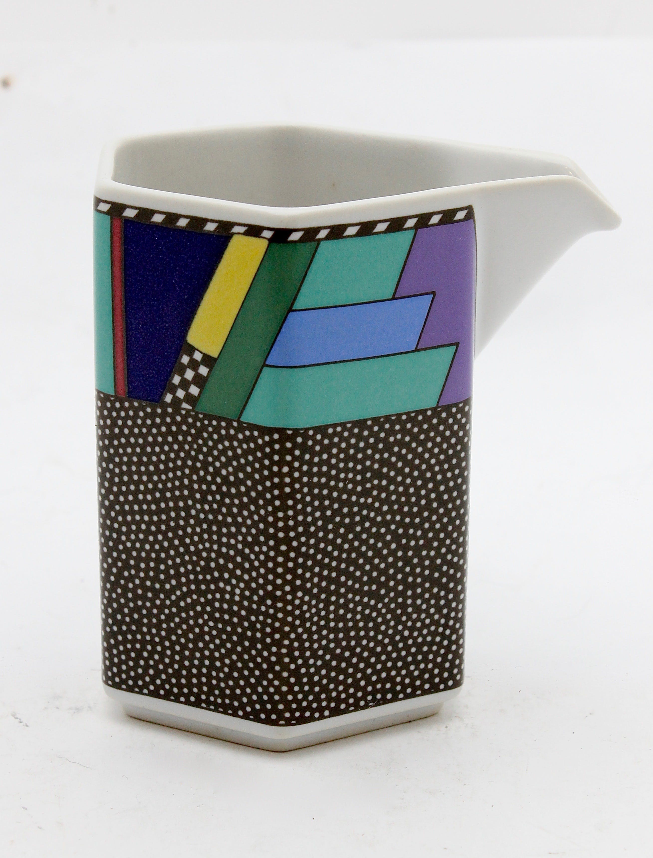 Rosenthal -  Barbara Brenner Studioline Memphis 'Scenario Metropol' melkkan kopen? Bied vanaf 5!