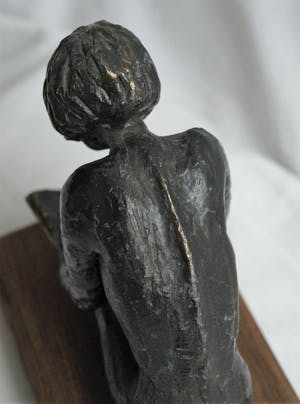 Astrid Veldhuyzen-Koppen - Bronzen leesbeeld / leesbeeldje , “Ontdekkingsreis“ - 2001 kopen? Bied vanaf 1!
