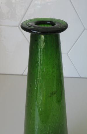 Kosta Boda - Grote groene glazen flesvaas met luchtbellen - Erik Hoglund kopen? Bied vanaf 30!