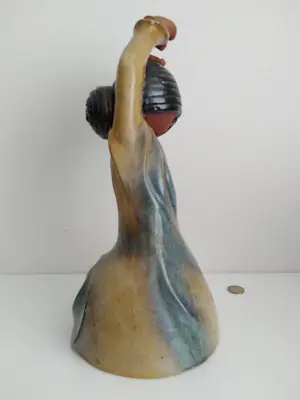 Niet of onleesbaar gesigneerd - Beeldige Flamenco-danseres, groot beeld - Keramiek kopen? Bied vanaf 1!