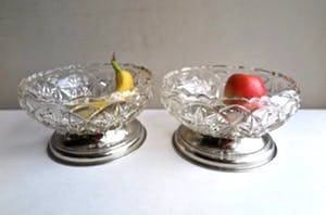 Niet of onleesbaar gesigneerd - Set van 2 Voetschalen - Kristalglas/Silverplate kopen? Bied vanaf 1!