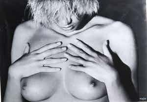 Niet of onleesbaar gesigneerd - vrouwelijk naakt verkocht voor € 10!