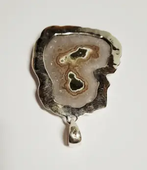 Nieuwe grote hanger met Amethist edelsteen aan twee zijden gepolijst kopen? Bied vanaf 85!