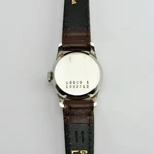 Universal Genève - klassiek dameshorloge kopen? Bied vanaf 190!