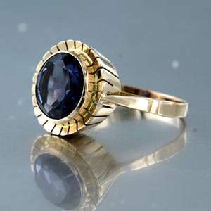 18K Goud - rood gouden ring bezet met een mystiek topaaz, ringmaat 18,25 (57) kopen? Bied vanaf 280!