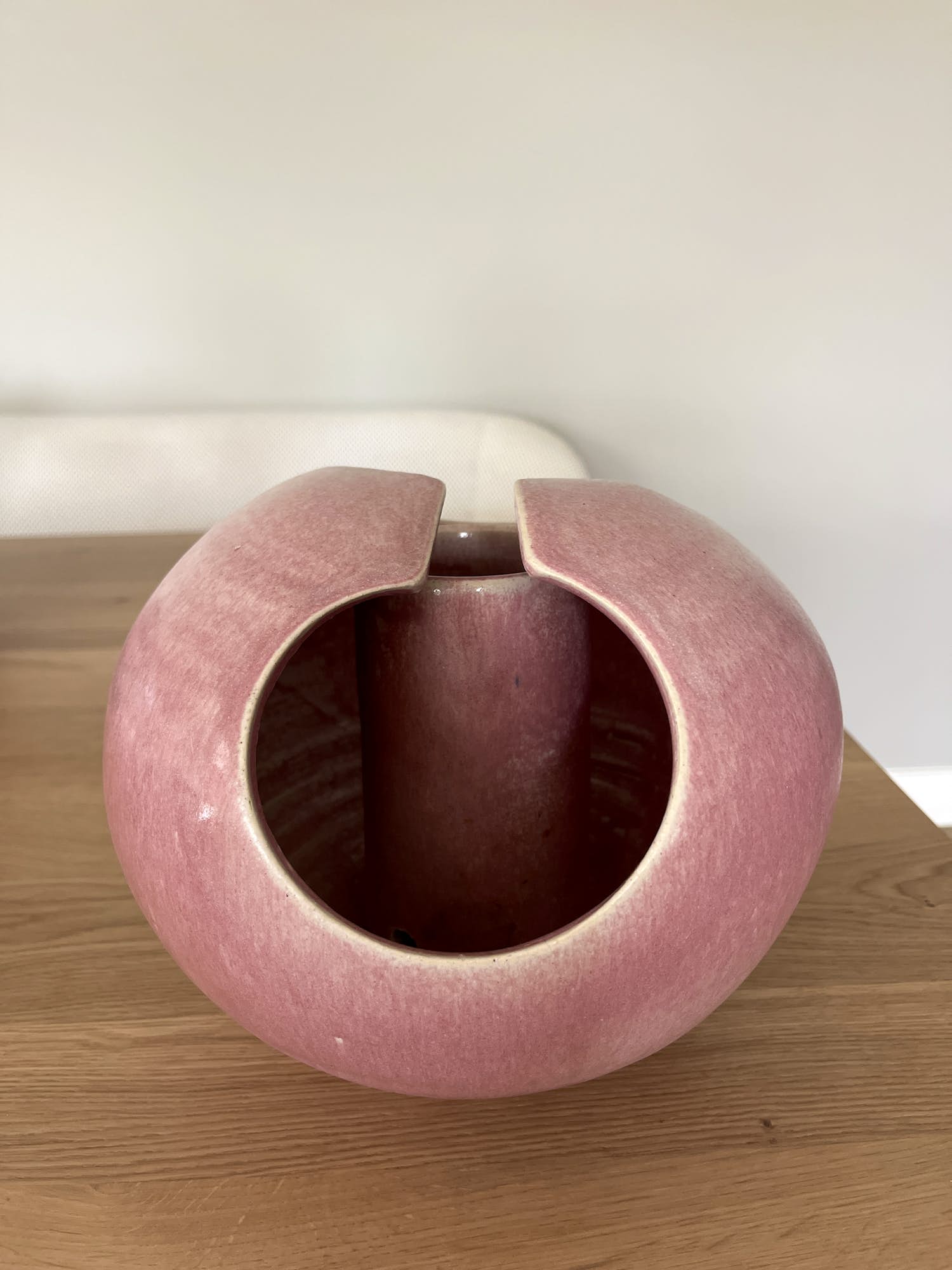 José Rodolfo Gonzales Mele - Vaas, bloempot verkocht voor € 50!