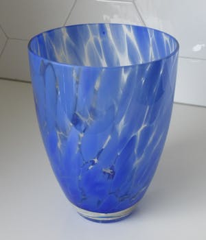 Royal Leerdam - Vaas met blauwe glaspoeders kopen? Bied vanaf 30!