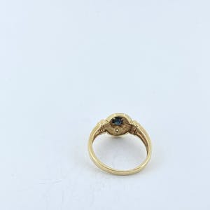 18kt gouden diamant / saffier ring  maat 53,5/17 , 3,12 gram kopen? Bied vanaf 180!