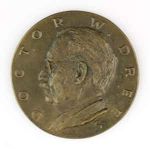 Albert Termote - Bronzen penning: Dr W. Drees, 1951 verkocht voor € 70!