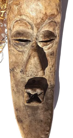 Congo - NGeende houten gezichtsmasker kopen? Bied vanaf 1!