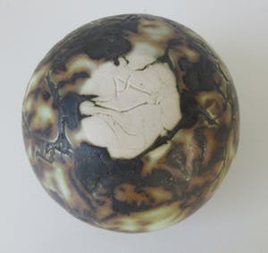 Niet of onleesbaar gesigneerd - Studio Keramisch opengewerkt object kopen? Bied vanaf 1!