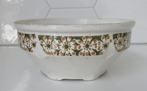 Niet of onleesbaar gesigneerd - Jugendstil zeshoekige Faience aardewerken jardiniere kopen? Bied vanaf 10!