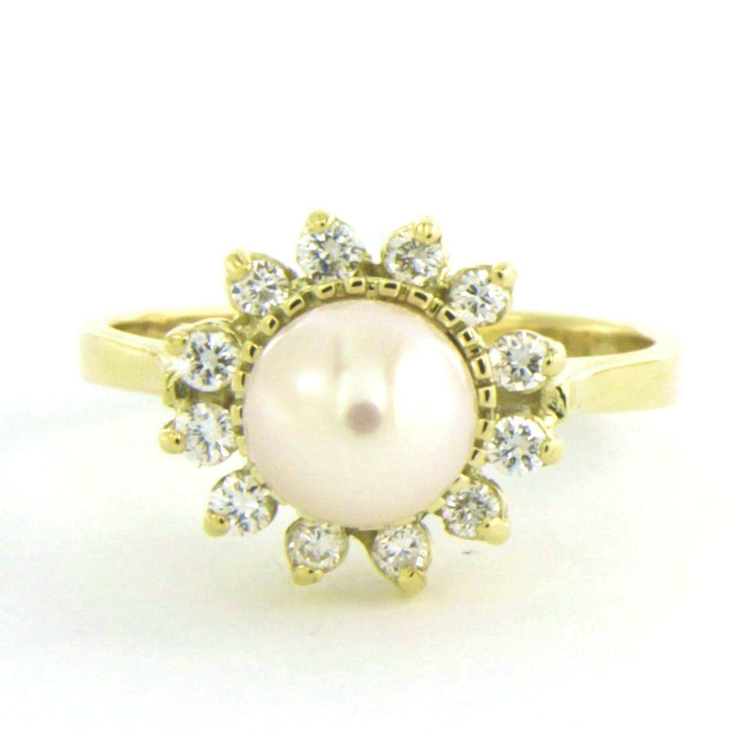 14k gouden ring bmet parel en briljant geslepen diamant tot. 0.30ct kopen? Bied vanaf 515!