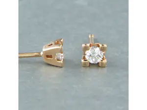 18k rosé gouden solitair oorknoppen met briljant geslepen diamant tot. 0,22ct kopen? Bied vanaf 280!