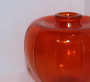 Andries Dirk Copier - ORANJE GLAZEN VAASJE, BEVRIJDINGS VAASJE, 1945, COPIER, LEERDAM kopen? Bied vanaf 150!