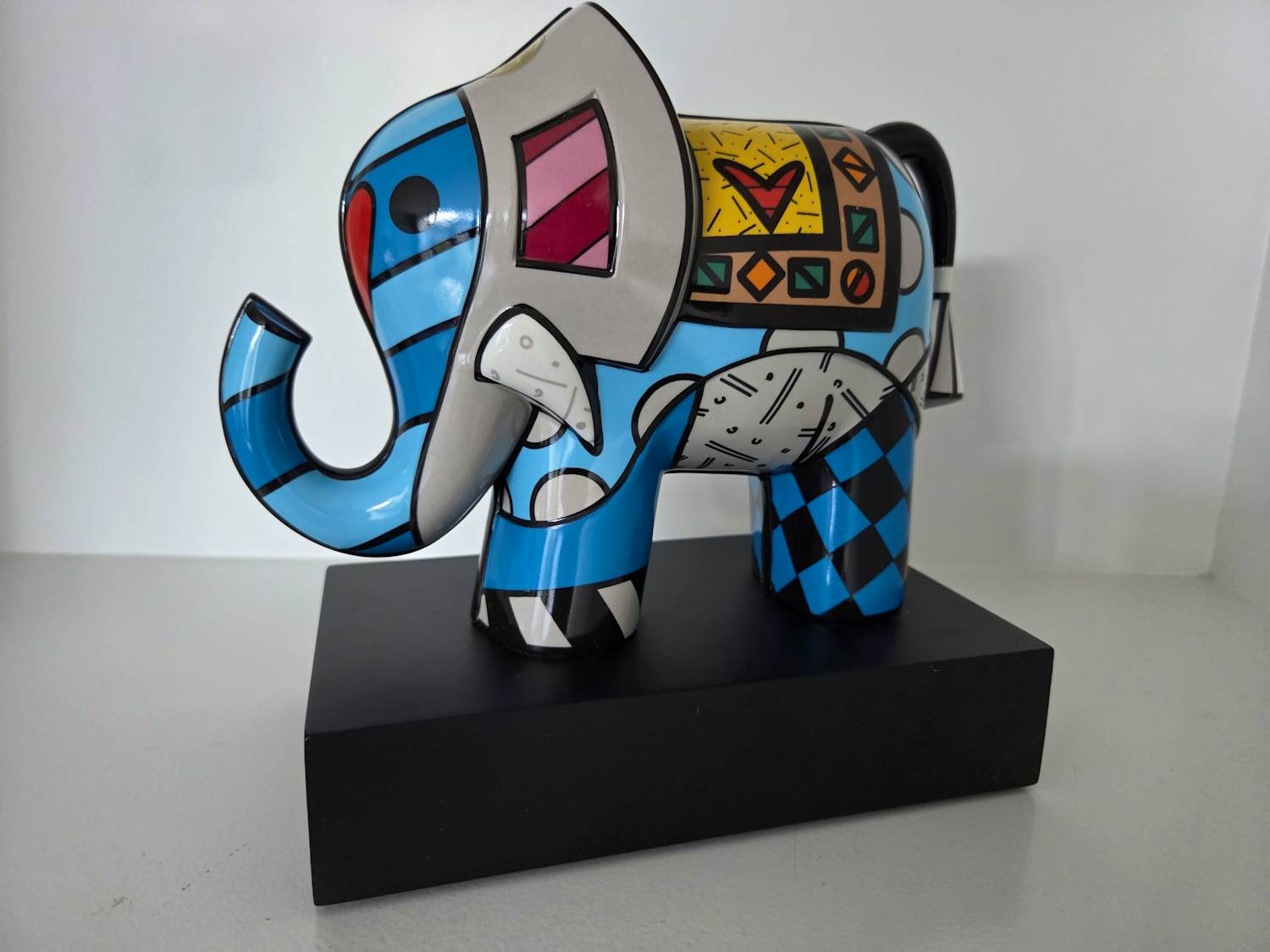 Romero Britto - Romero Britto 'Great India 2' sculpture kopen? Bied vanaf 145!