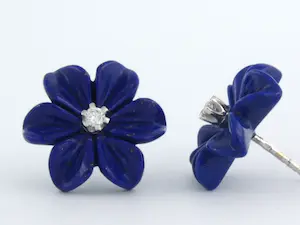 18k wit gouden oorknoppen met lapis lazuli en briljant geslepen diamant 0.08 ct kopen? Bied vanaf 180!