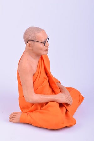 Curiosa - Wassenbeeld van een Monnik - Thailand - eind 20e eeuw kopen? Bied vanaf 95!