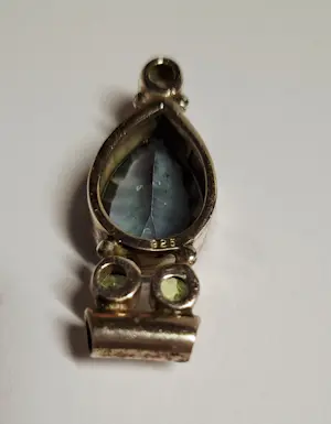 Nieuw zilveren hanger met Alexandriet en Peridoot kopen? Bied vanaf 55!