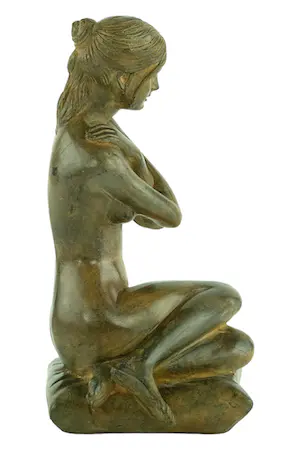 Pierre Chenet - Bronzen beeld van vrouwelijk naakt met gekruiste armen kopen? Bied vanaf 295!