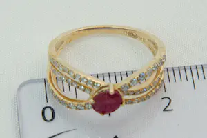 51 - Exclusieve geel 9karaats ring met diamant ca. 0.35crt kopen? Bied vanaf 280!