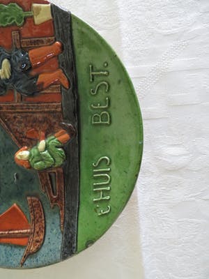 Niet of onleesbaar gesigneerd - Antieke oude spreukborden (2) zeker van voor 1945 (zie spelling) kopen? Bied vanaf 10!