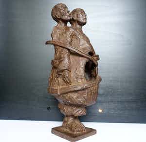 Brons (Onbekend) - "verbonden" Uniek beeld!! verkocht voor € 10!