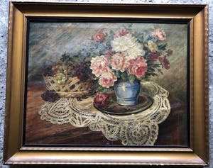 Niet of onleesbaar gesigneerd - Prachtig heel groot stilleven - vaas bloemen op kanten kleed. kopen? Bied vanaf 10!