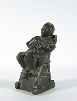 Margriet Barends - Brons, Zittend meisje met kat kopen? Bied vanaf 1!