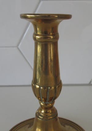 Niet of onleesbaar gesigneerd - Antieke Engelse Messing kandelaar kopen? Bied vanaf 1!