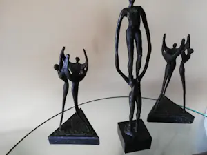AcheterAstrid Engels - Bijzonder bronzen beeldjes 3x? Enchérissez de 125!