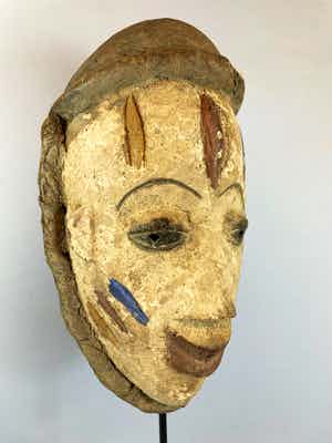 Yoruba - African Yoruba masks - Nigeria. verkocht voor € 45!