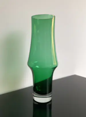 Riihimäki - GROEN GLAZEN VAAS - TAMARA ALADIN kopen? Bied vanaf 32!
