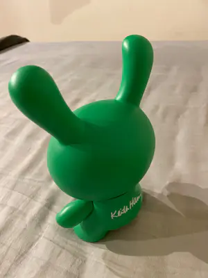 Keith Haring - Kidrobot Three Eyed Monster 8" Dunny Green kopen? Bied vanaf 250!