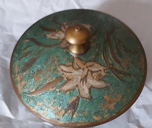 Curiosa - Koperen versierd potje met deksel kopen? Bied vanaf 1!