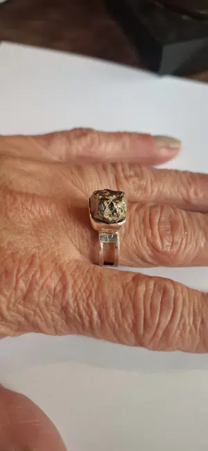 Nieuwe zilveren ring met Pyriet kopen? Bied vanaf 60!