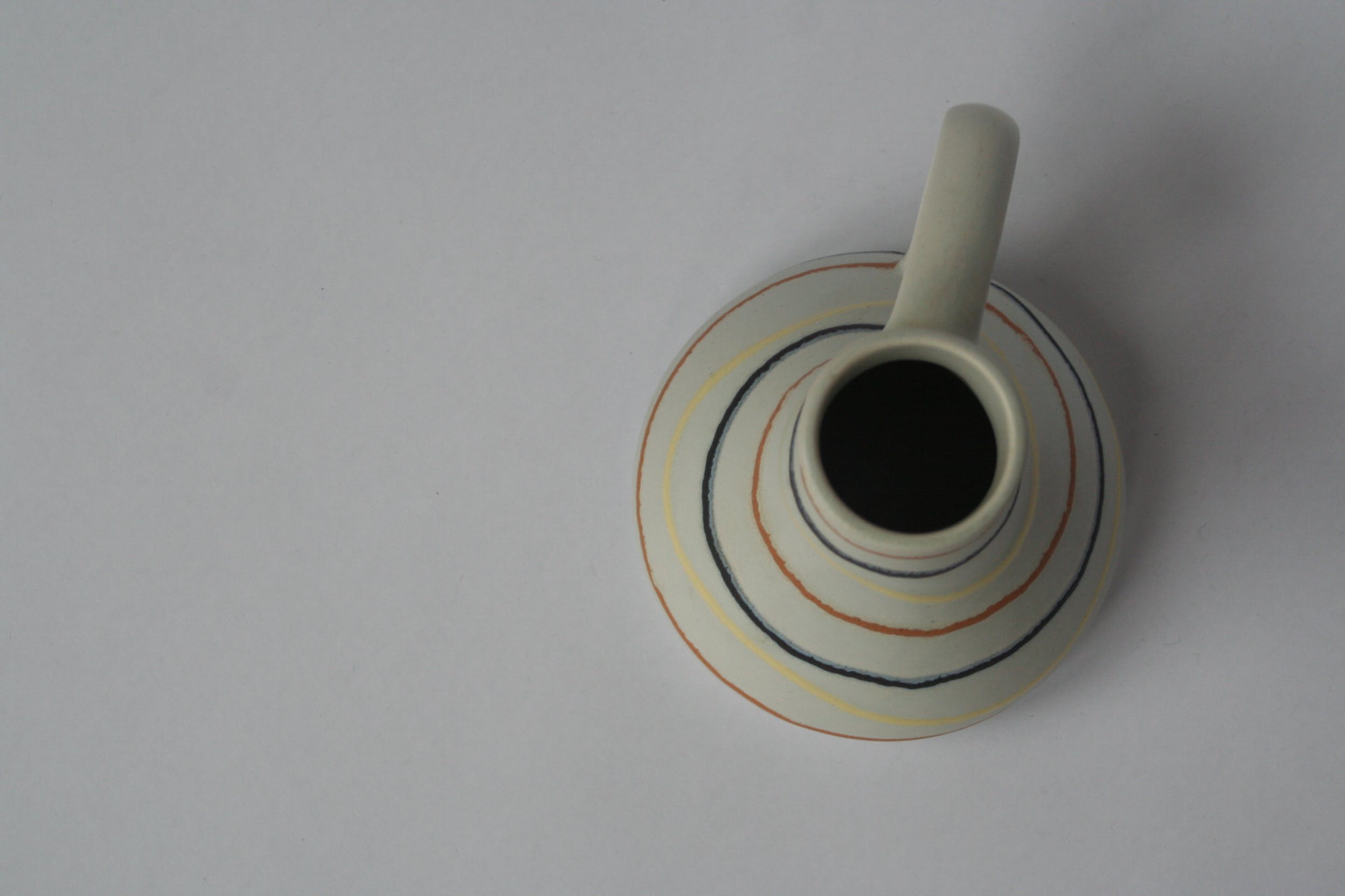 Niet of onleesbaar gesigneerd - handgemaakt vaasje - model 1344 11 kopen? Bied vanaf 1!